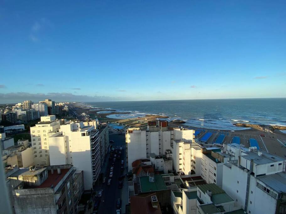 4 Ambientes Vista Al Mar Cochera Seguridad 24hs * Mar del Plata